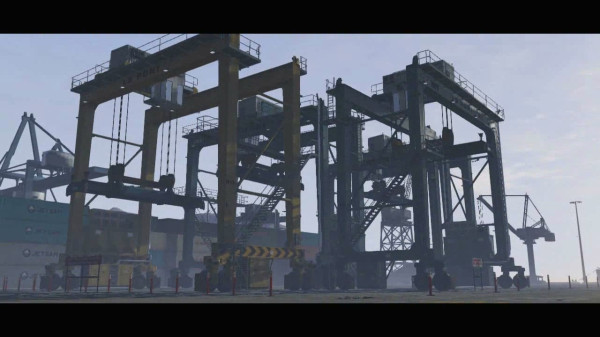 gta-5-trailer-1-cranes-at-the-dock.jpg