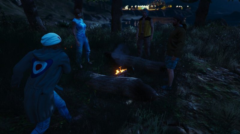 2018-05-22_Hippy55 Campfire Nemo molotov throw.jpg